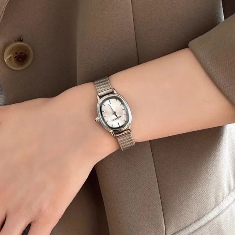 Pequeno mostrador oval relógio - Minimalist Thin Watch avaliação e preço